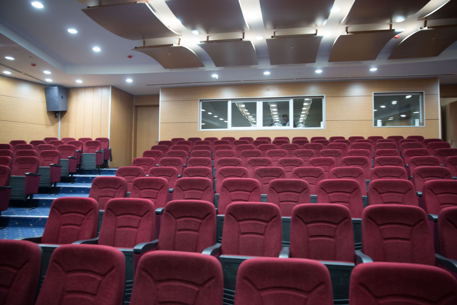 Konferans Salonu 9